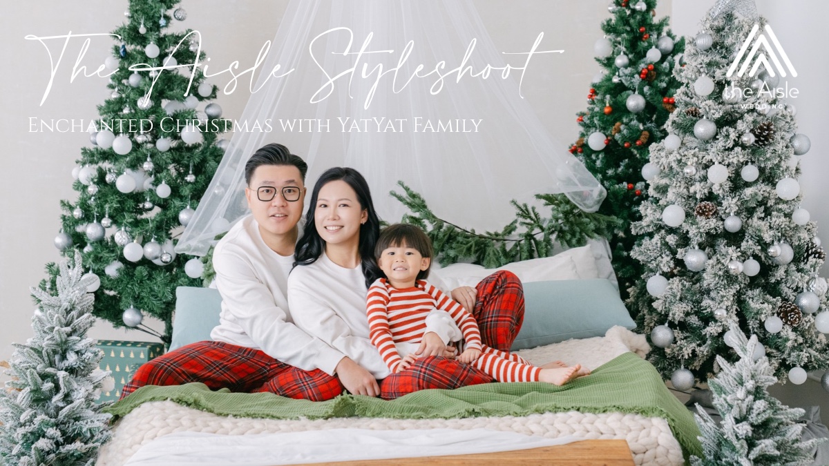 YatYat 一家在 The Aisle KH 的 Enchanted Christmas 聖誕佈置前拍攝家庭照
